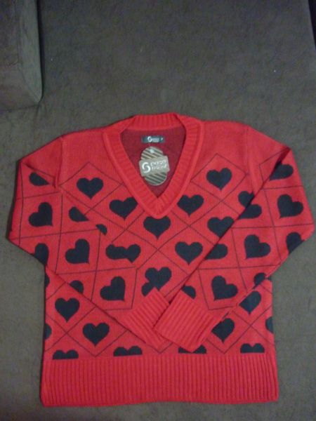 Sweatter  Coração vermelho com preto
